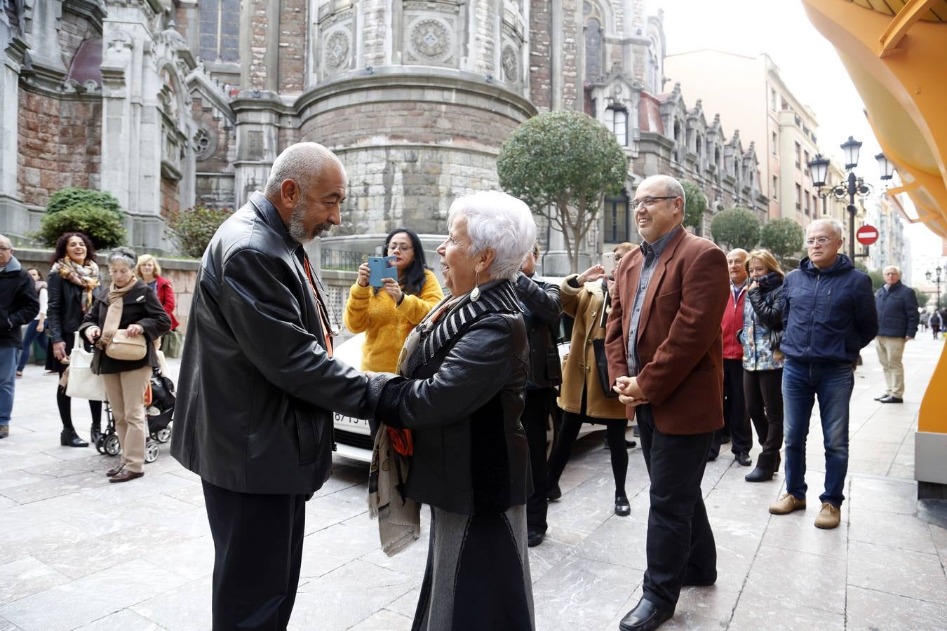 Premios Princesa: encuentro con Leonardo Padura en Avilés y visita a Oviedo