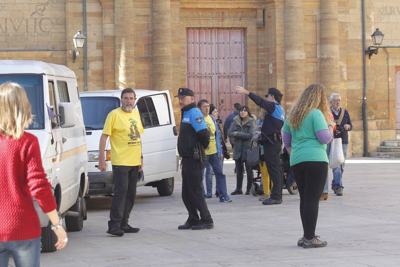 Integrantes de la Marcha por la Dignidad se encierran el Ayuntamiento de Oviedo