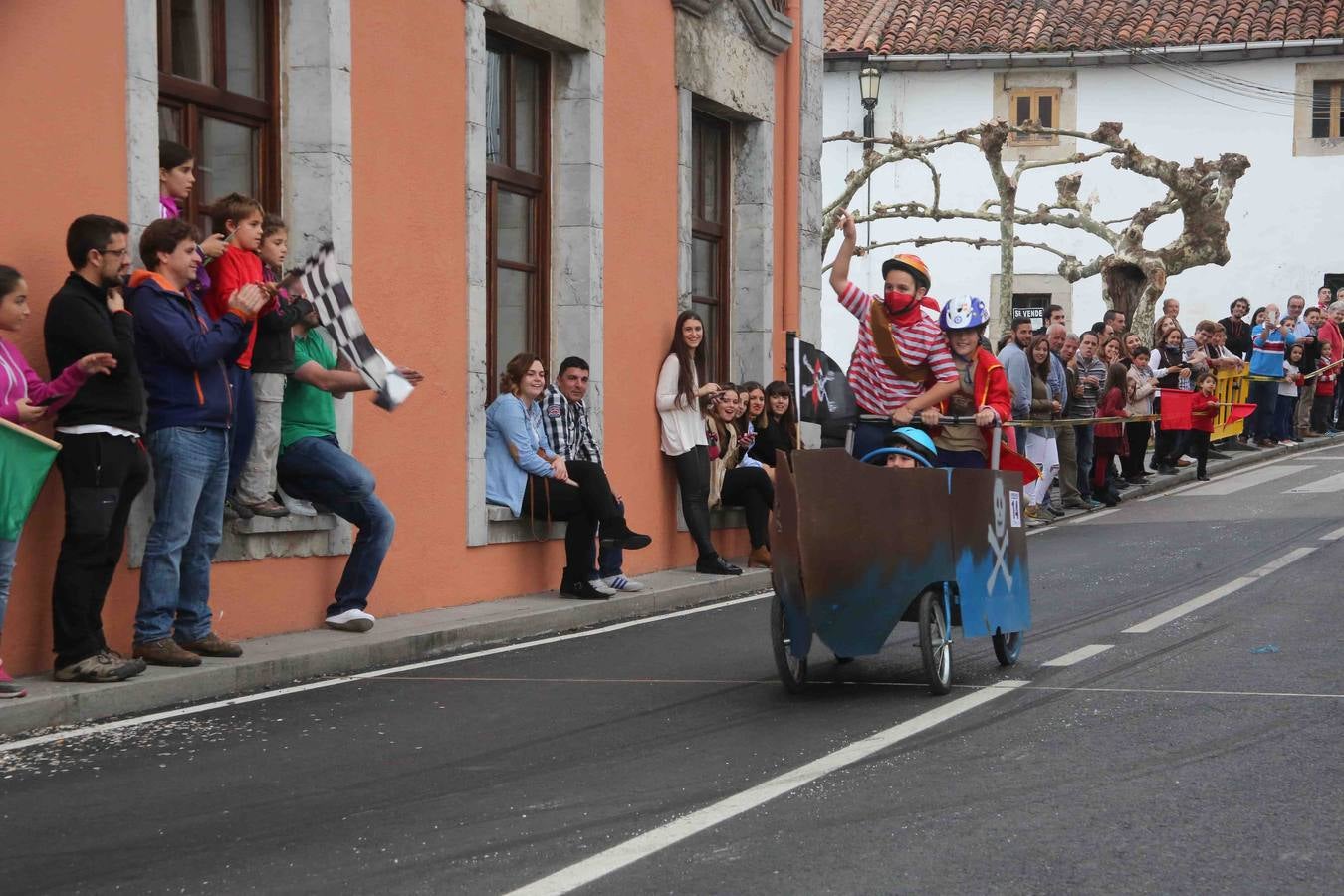 Una veintena de &#039;bólidos&#039; a la carrera