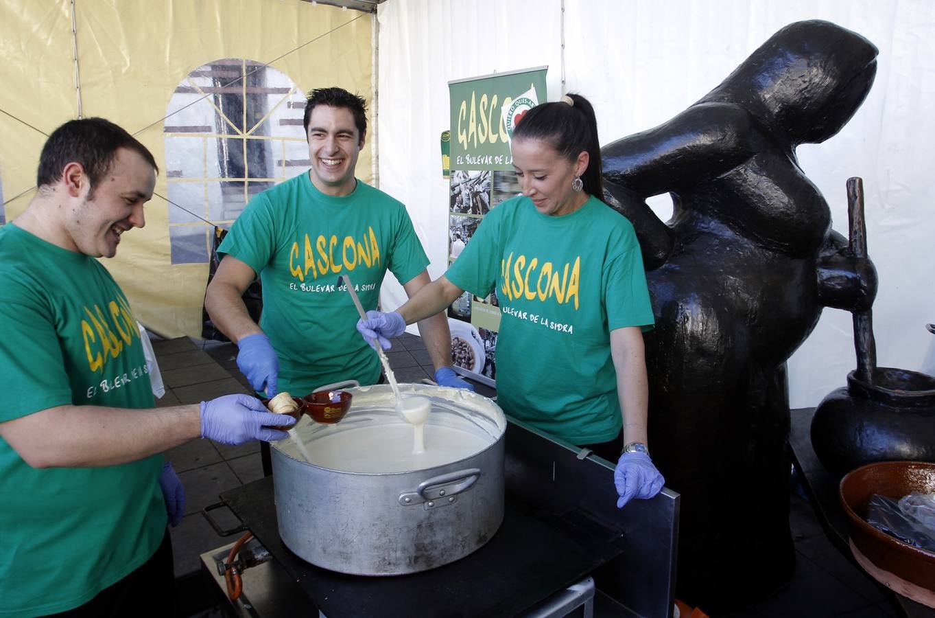 Gascona celebra con una gran &#039;fondue&#039; la feria de quesos