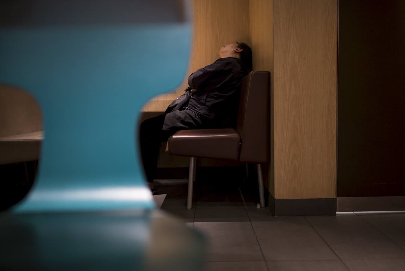 Los &#039;McSleepers&#039;, sin techo durmiendo en restaurantes de comida rápida
