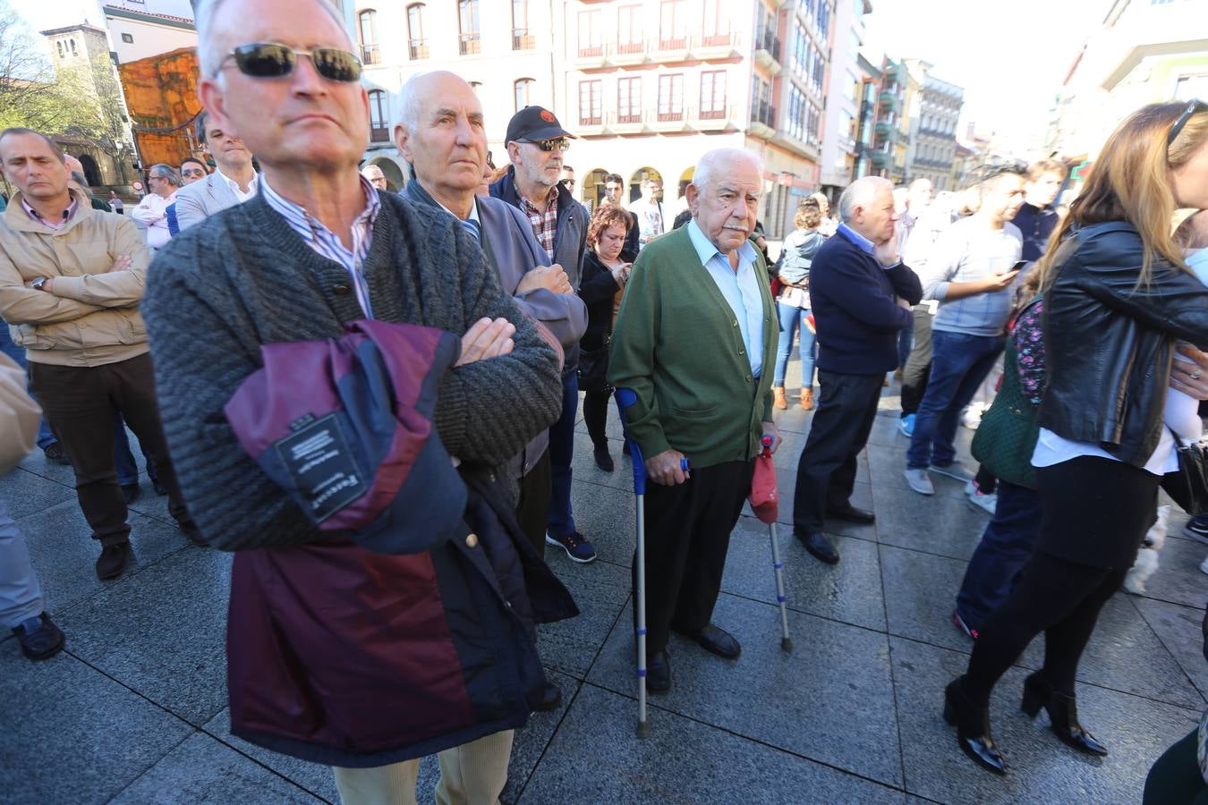 Concentración en Avilés por los atentados de París