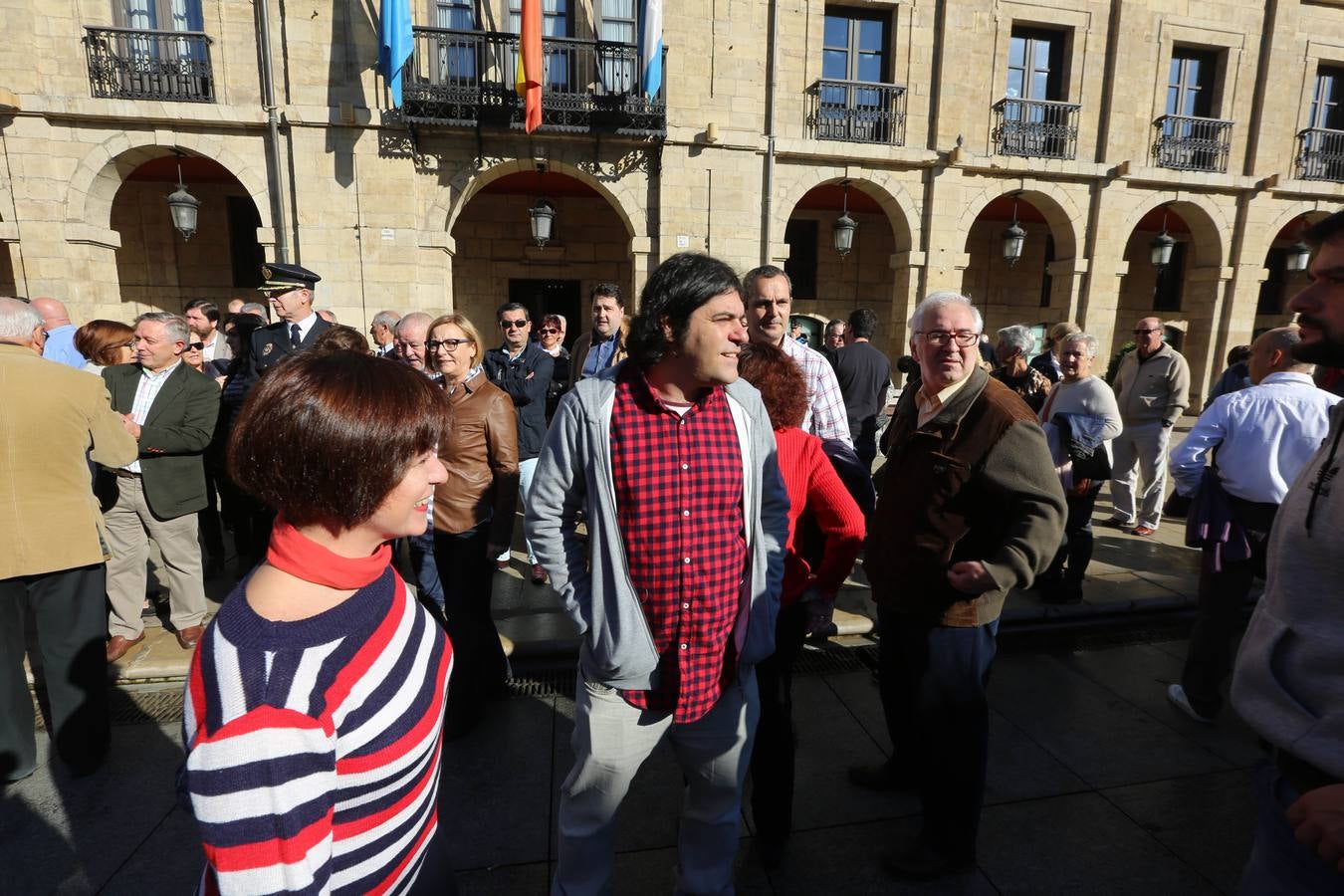 Concentración en Avilés por los atentados de París