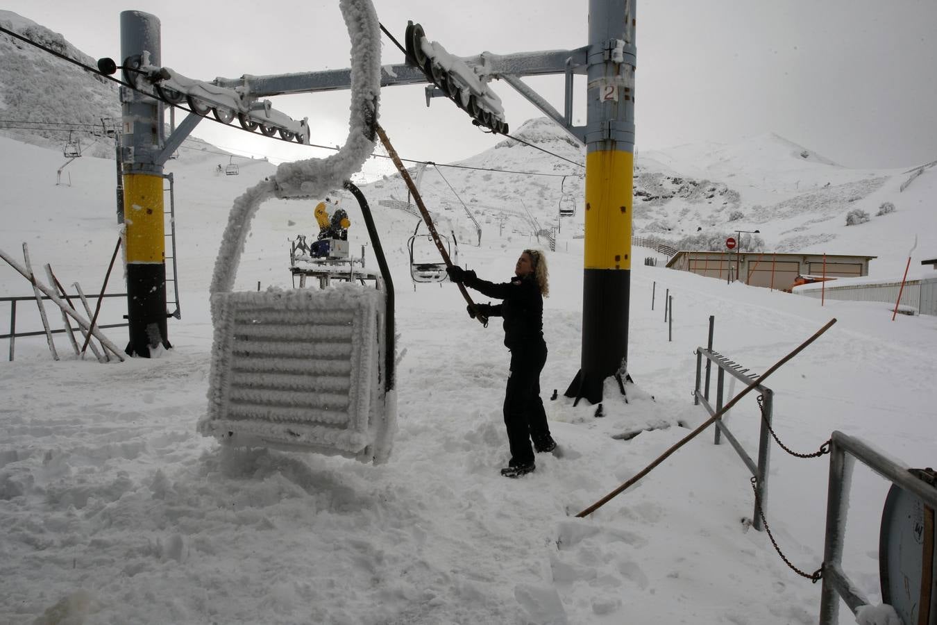 La nieve cubre Asturias