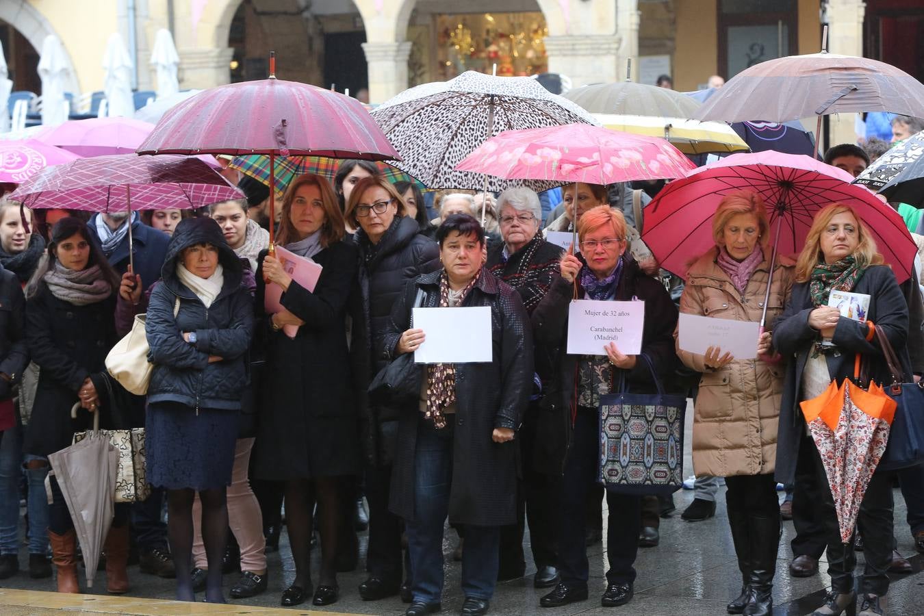 Celebración del Día contra la Violencia hacia las Mujeres en Avilés