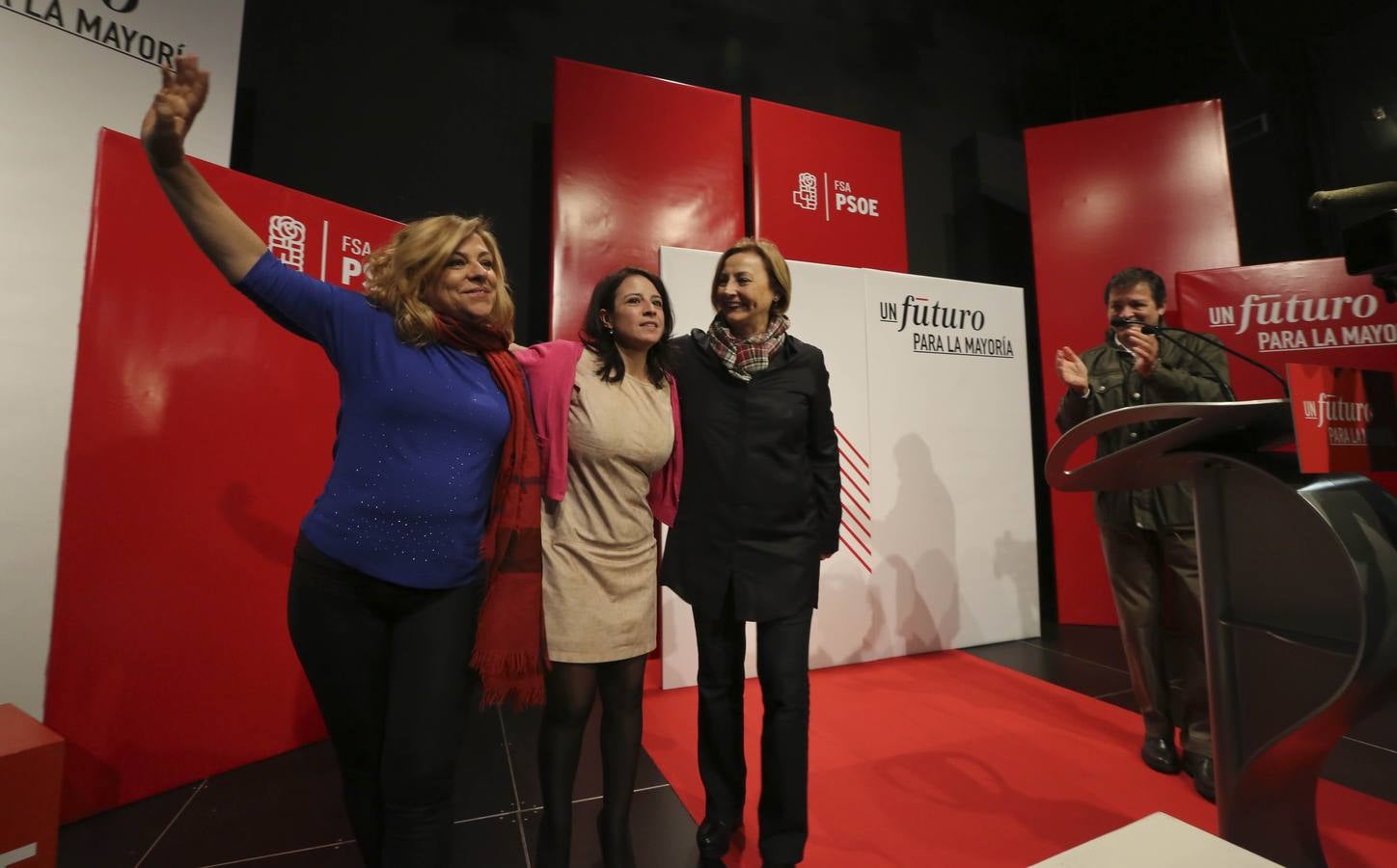 Elena Valenciano, en el mitin del PSOE en Avilés