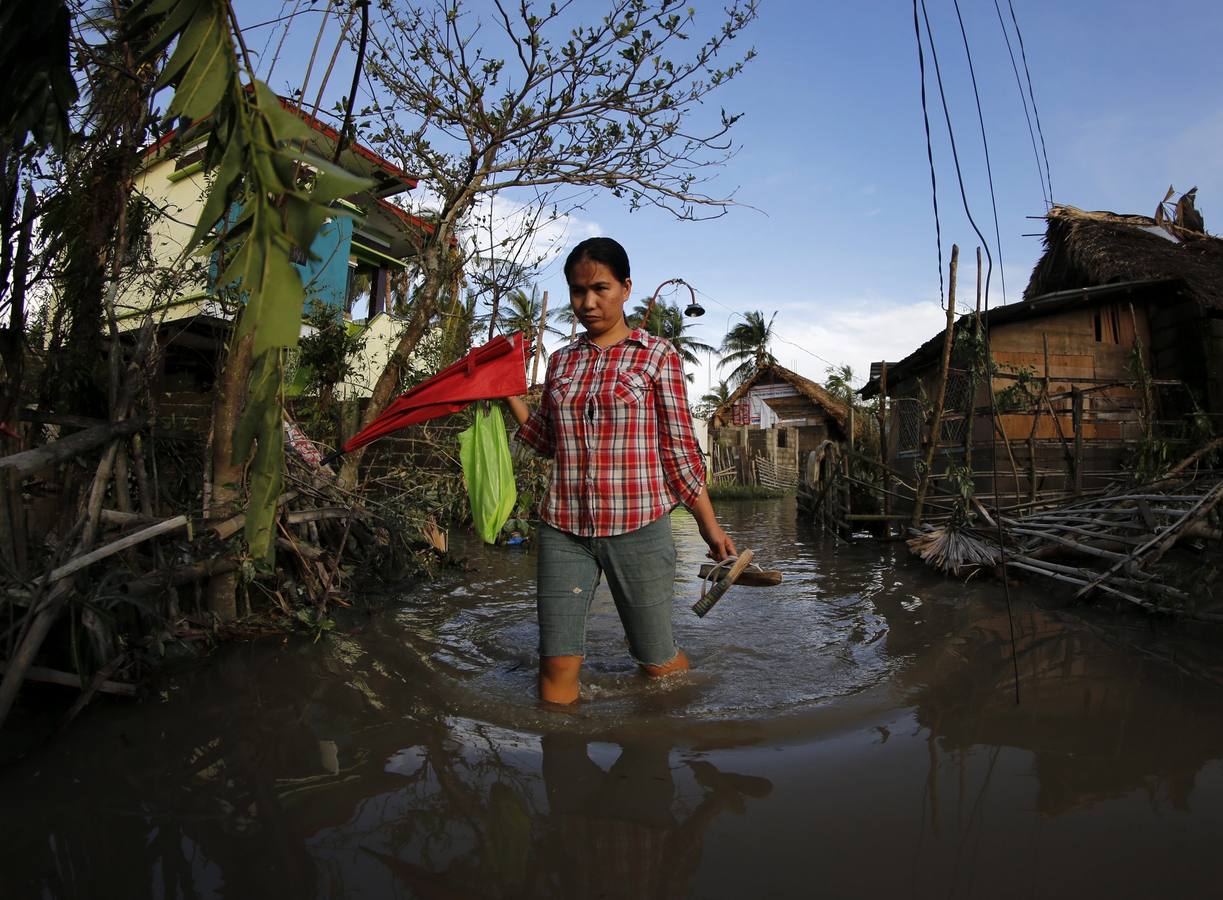 El tifón Melor se ceba con Filipinas