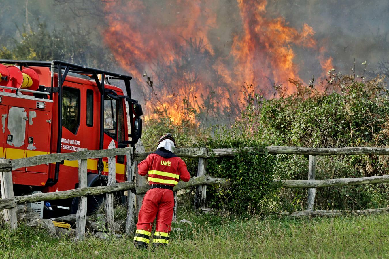 Espectacular incendio de Soto de Ribera