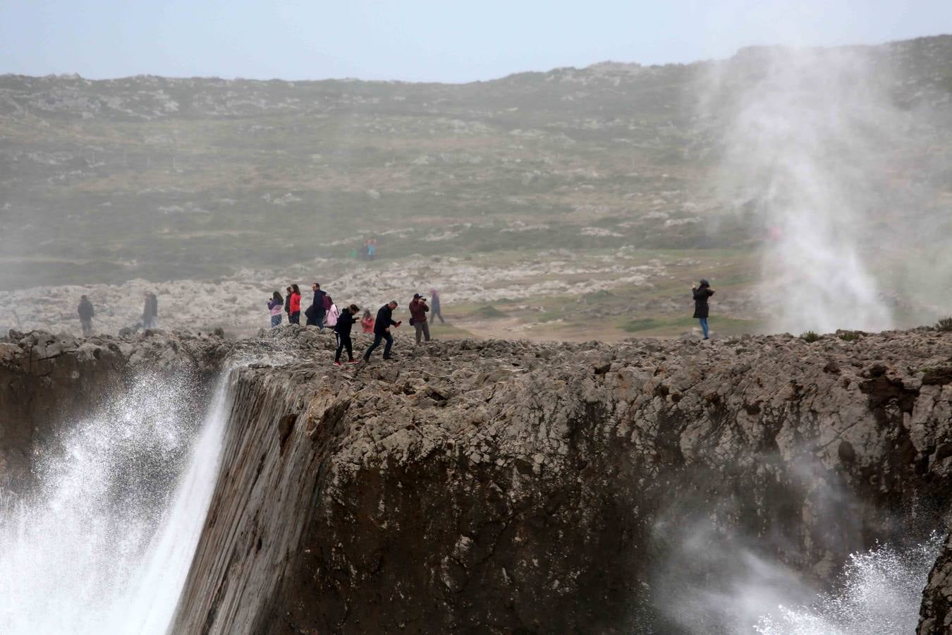 Los bufones de Pría, la otra cara del temporal