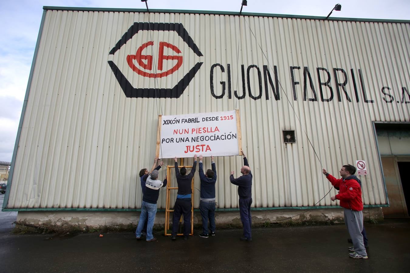 Encierro de los trabajadores de Gijón Fabril