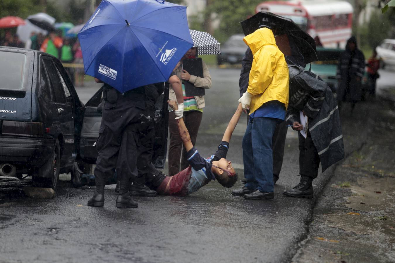 Las maras secuestran El Salvador