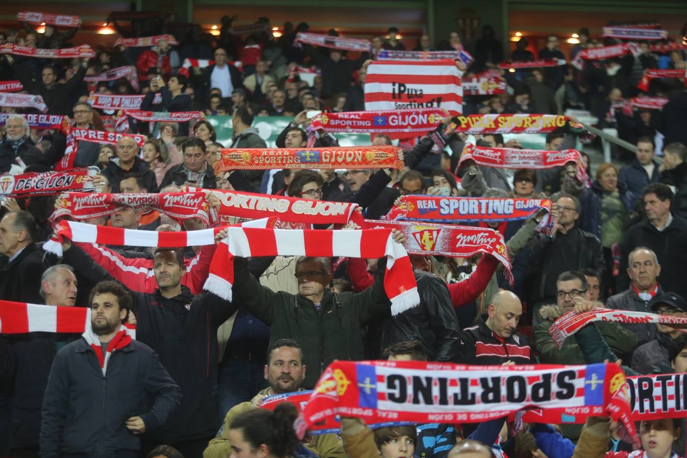 ¿Estuviste en el Sporting 5-1 Real Sociedad? Búscate en las imágenes (I)