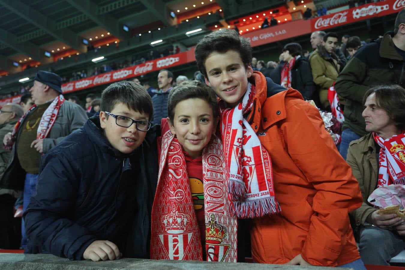 ¿Estuviste en el Sporting 5-1 Real Sociedad? Búscate en las imágenes (I)