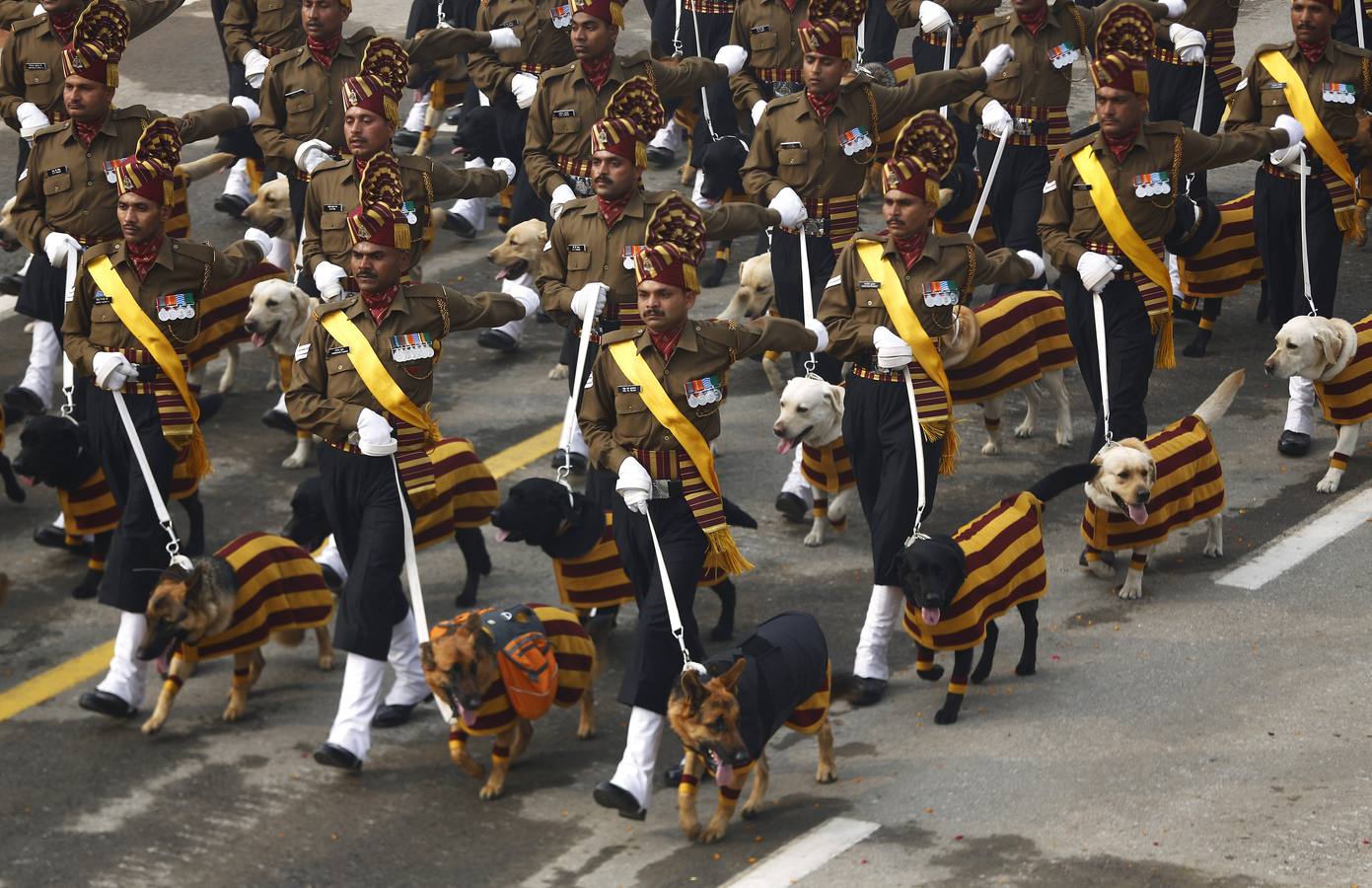 India viste de gala a sus fuerzas armadas