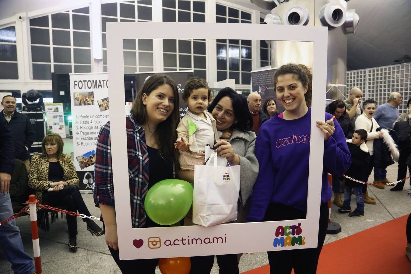 Concurso de bebés en la Feria del Amor de Siero