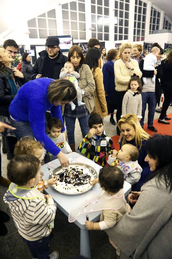 Concurso de bebés en la Feria del Amor de Siero