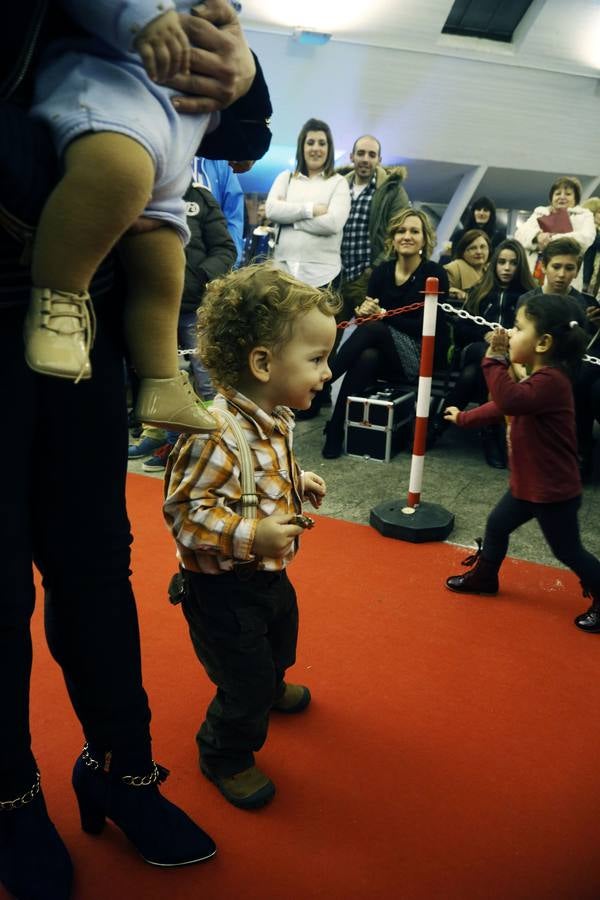 Concurso de bebés en la Feria del Amor de Siero