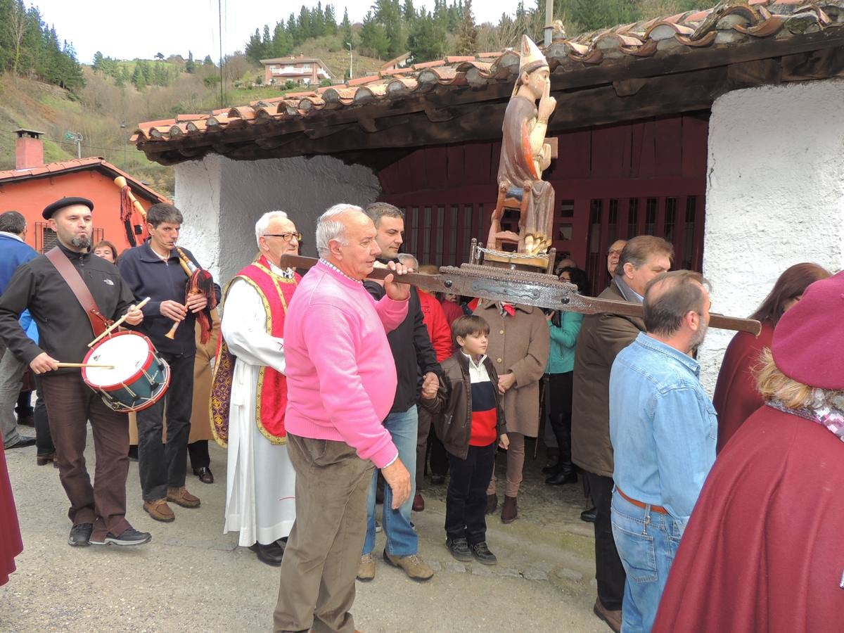 Una fiesta por el primer caldo de Cangas