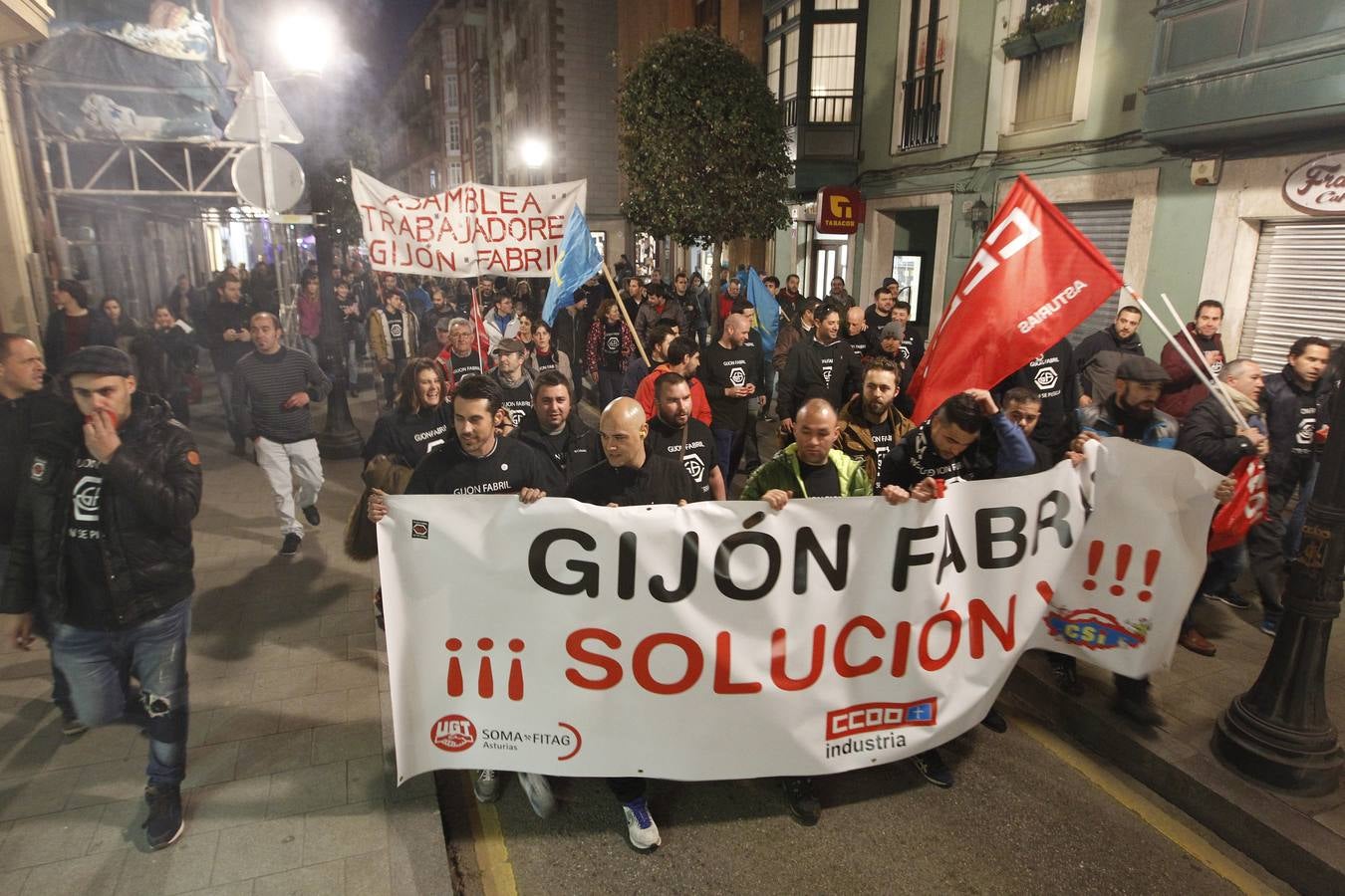 Manifestación contra el cierre de Gijón Fabril