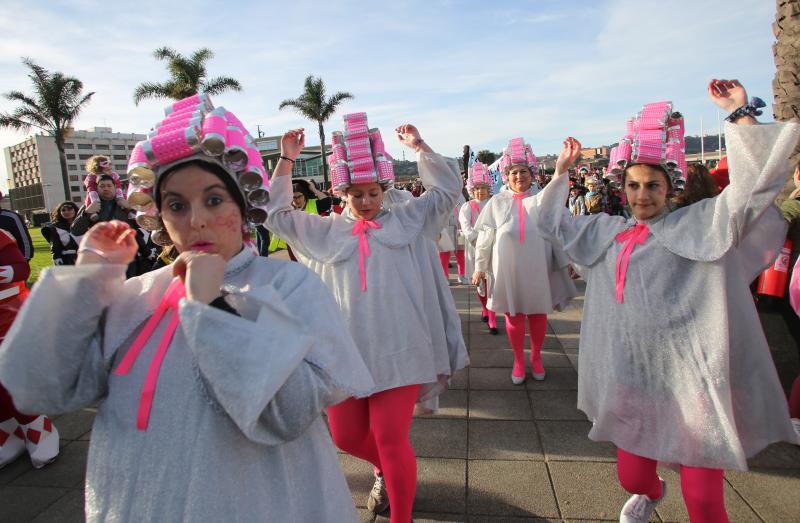 La Calzada y el Natahoyo desfilan por el Antroxu