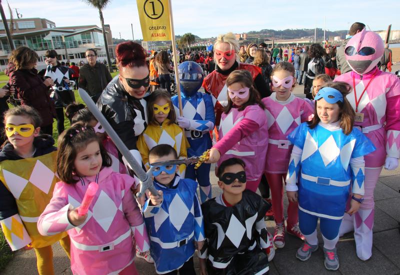 La Calzada y el Natahoyo desfilan por el Antroxu