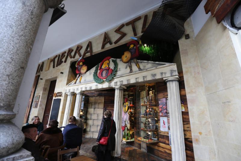 Los mil rostros de los bares de Avilés