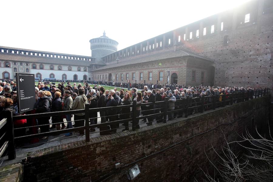 Un funeral laico despide a Umberto Eco
