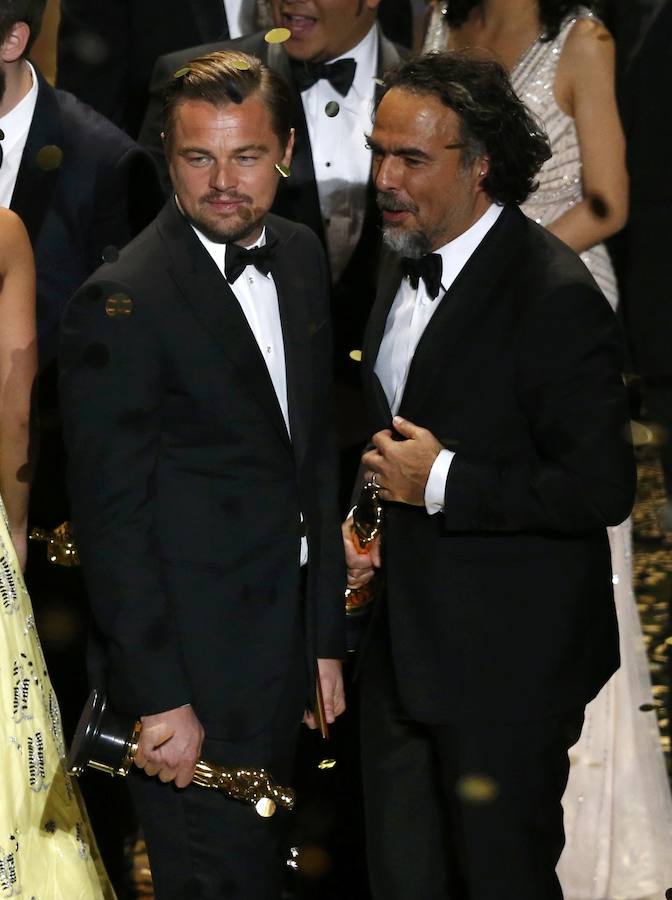&#039;Spotlight&#039; sorprende, Iñárritu hace historia y DiCaprio gana su Oscar