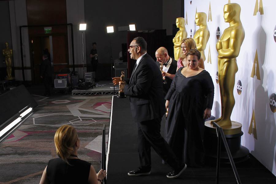 &#039;Spotlight&#039; sorprende, Iñárritu hace historia y DiCaprio gana su Oscar