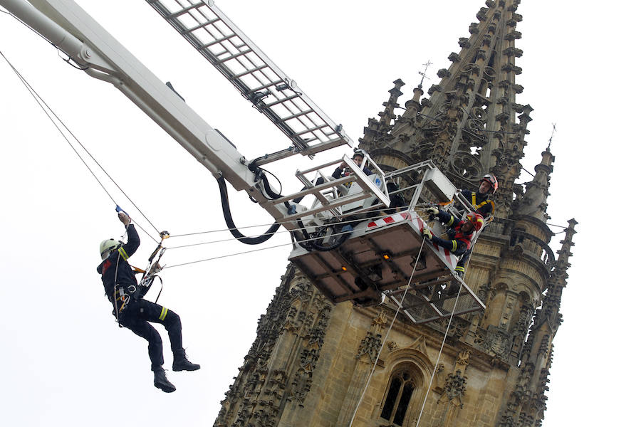 Los bomberos de Oviedo celebran su patrón
