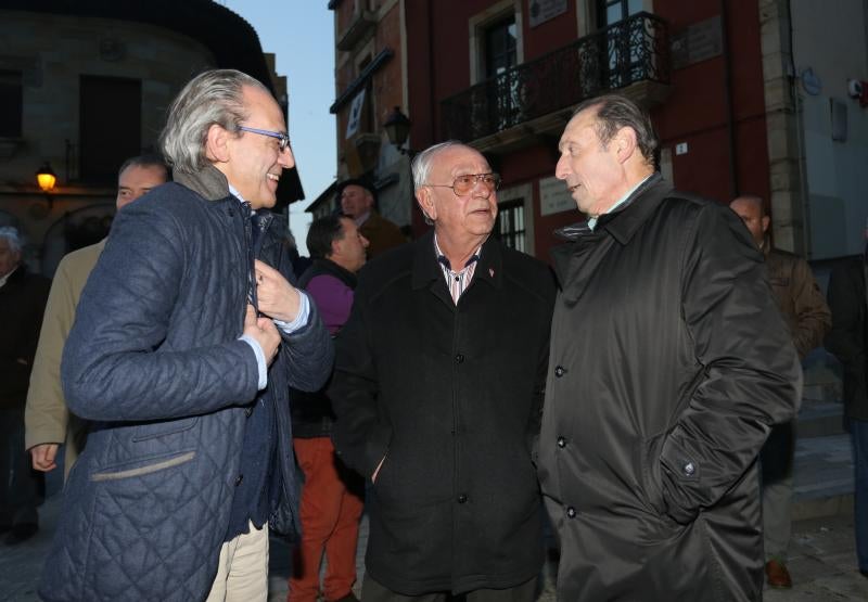 Presentación en Gijón de &#039;Buenas noches y saludos cordiales&#039;, la biografía de José María García