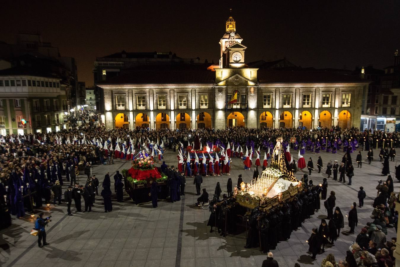 Procesión del Santo Encuentro, en Avilés