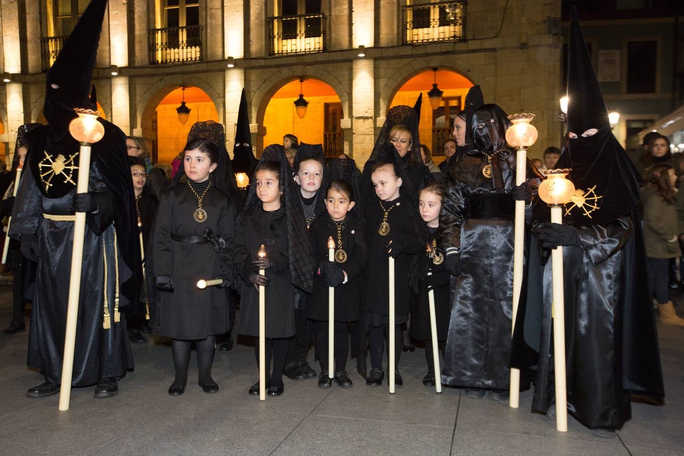 Procesión del Santo Encuentro, en Avilés