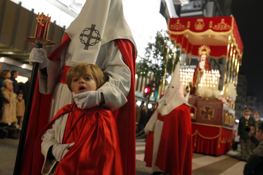 Un ovetense, indultado en la procesión del Jueves Santo