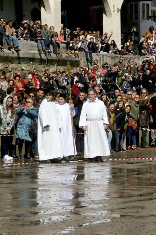 Resurrección junto al mar de Luanco