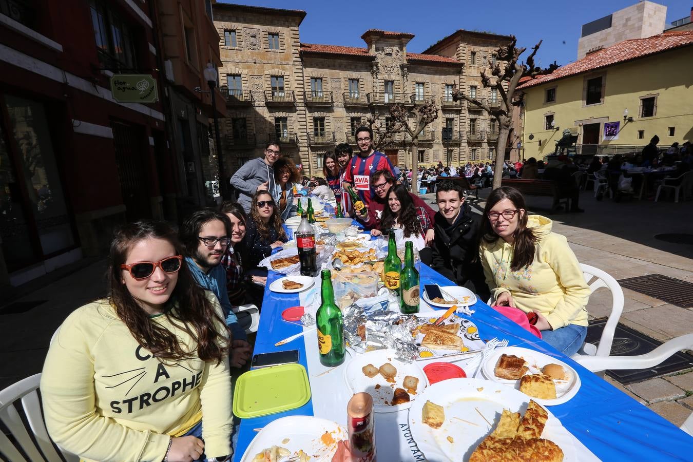 ¿Estuviste en la Comida en la calle de Avilés? ¡Búscate! - 2