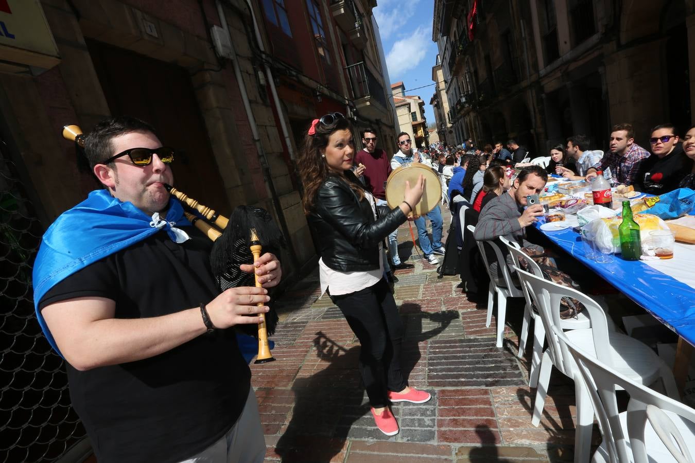 ¿Estuviste en la Comida en la calle de Avilés? ¡Búscate!