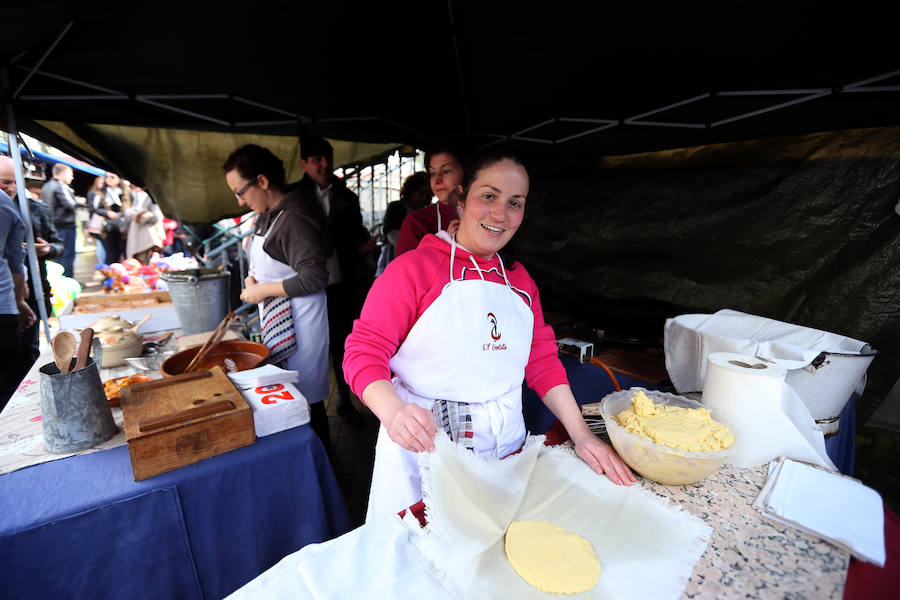 La Pola celebra los Güevos Pintos (2)