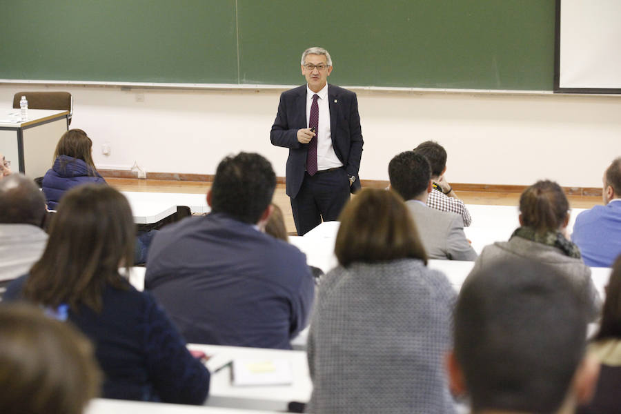 Los candidatos a rector a la Universidad de Oviedo se presentan oficialmente