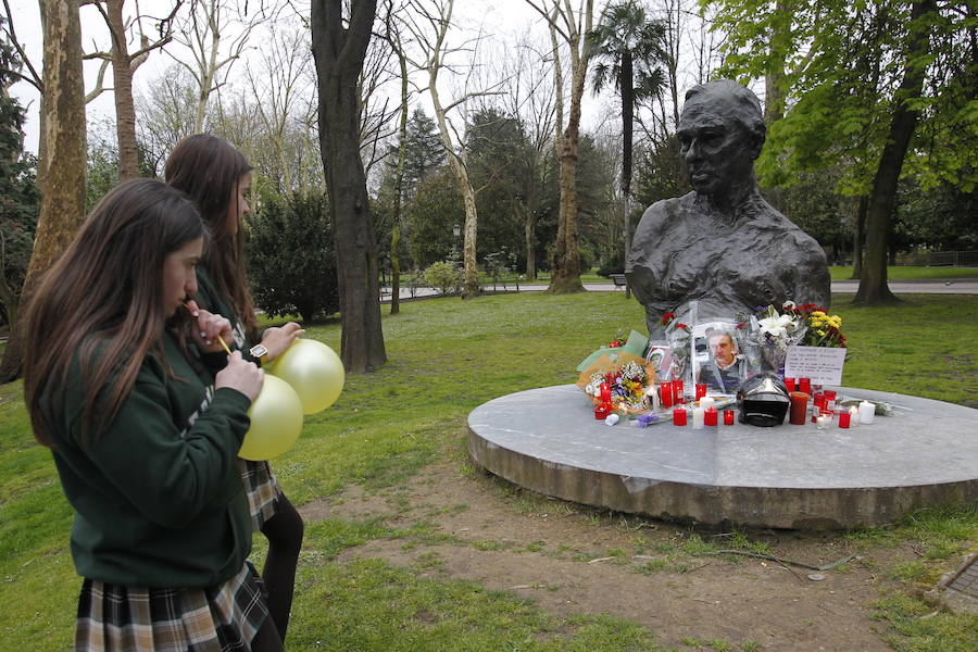 Oviedo llora la muerte de Eloy