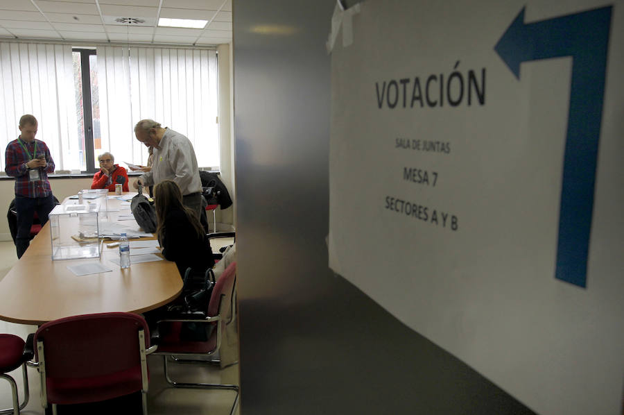 Santiago García Granda, nuevo rector de la Universidad de Oviedo