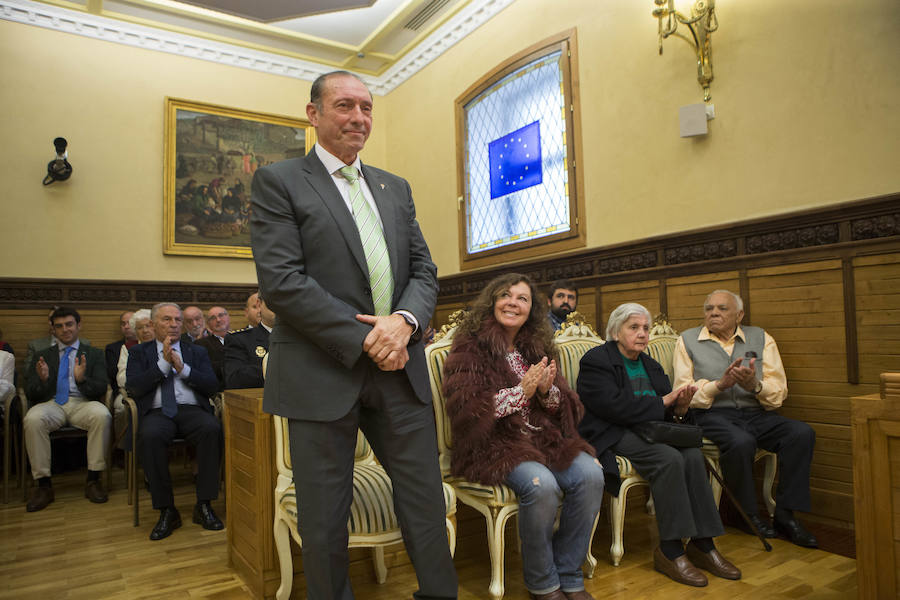 Pleno de Honores y Distinciones del Ayuntamiento de Gijón