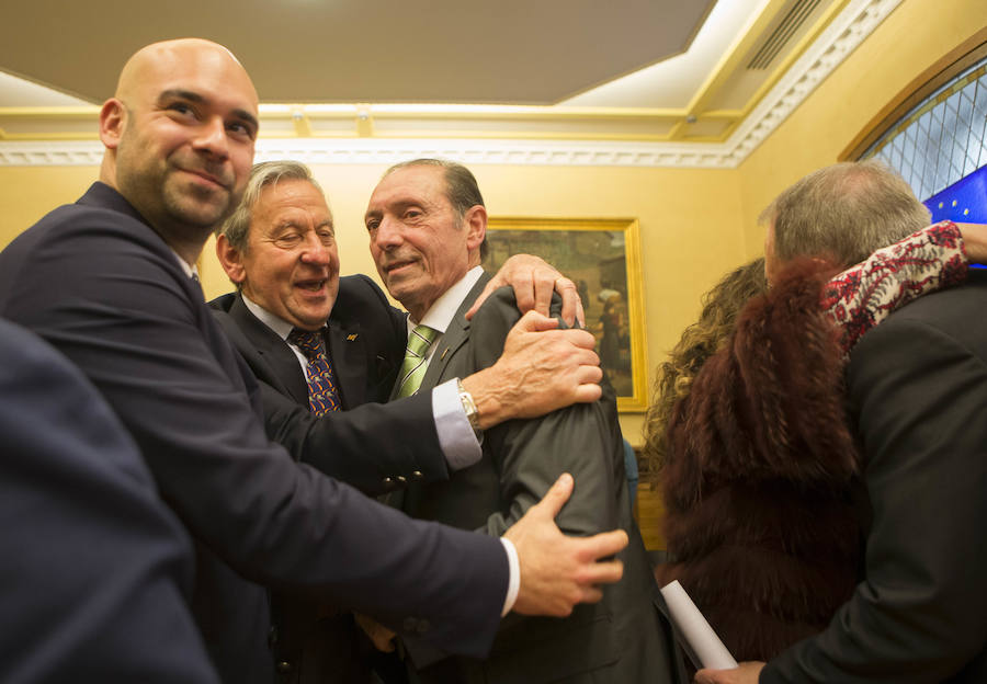 Pleno de Honores y Distinciones del Ayuntamiento de Gijón