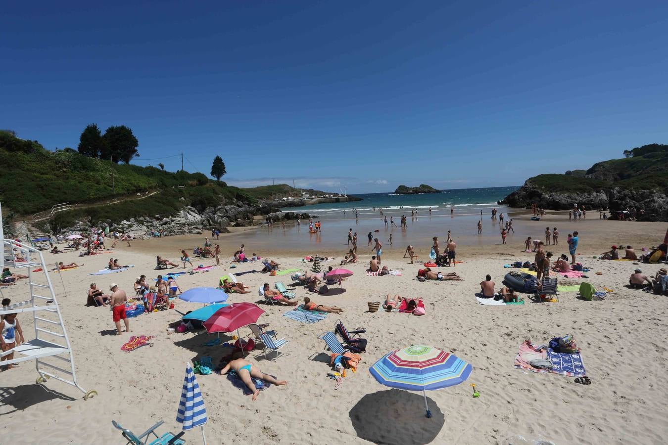 Playa Palombina (Llanes). 