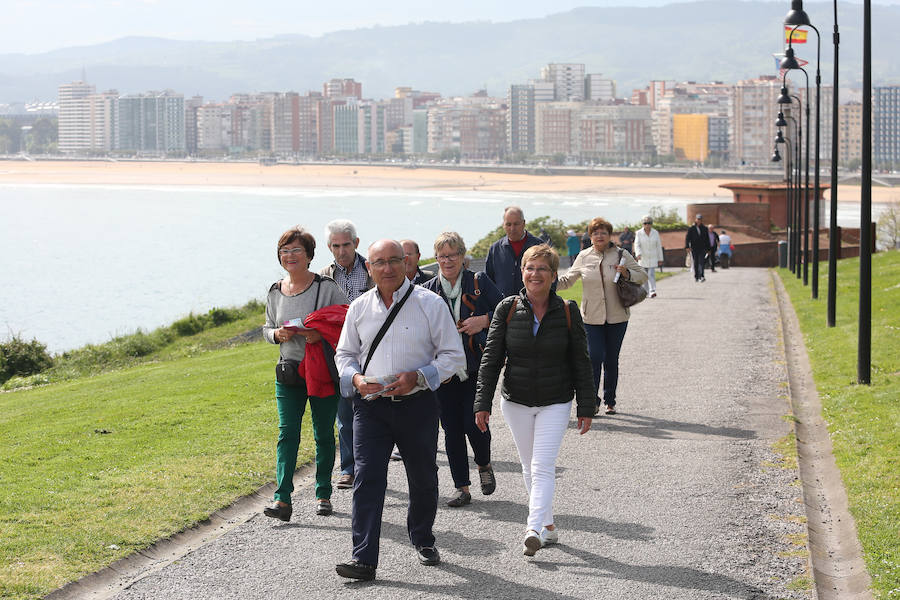 Primera escala gijonesa del &#039;Navigator of the Seas&#039;