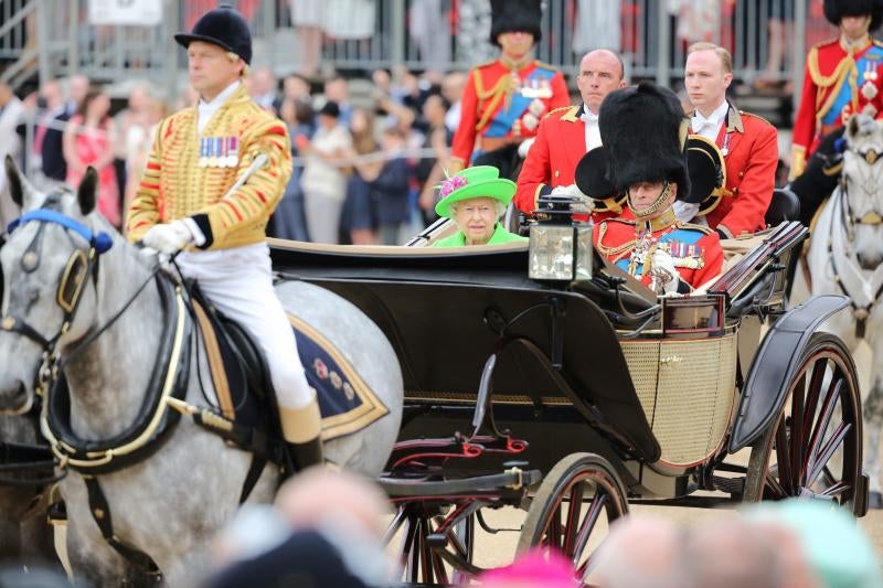 Un desfile para los 90 años de Isabel II