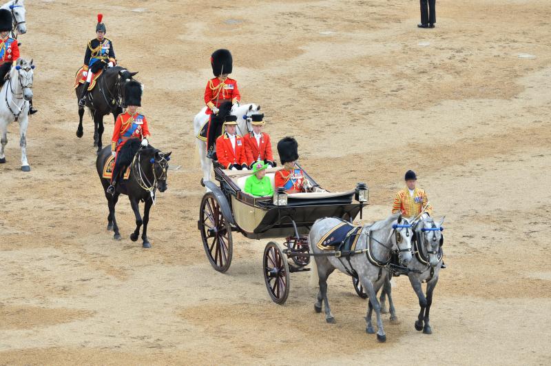 Un desfile para los 90 años de Isabel II
