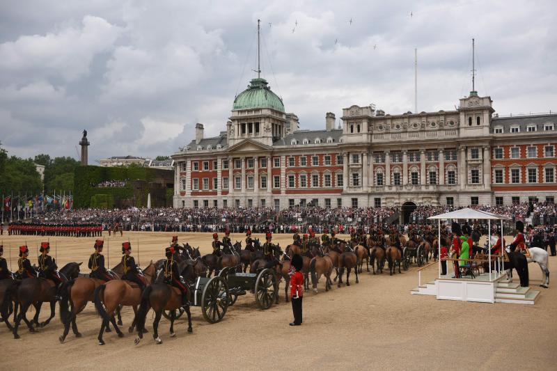 Un desfile para los 90 años de Isabel II
