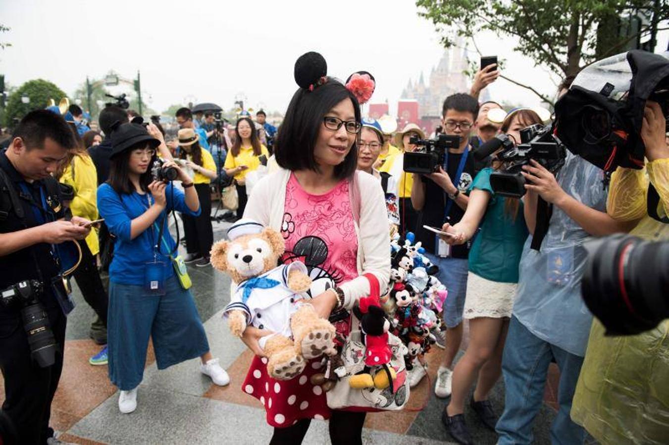 Abre el primer parque de atracciones Disney en China