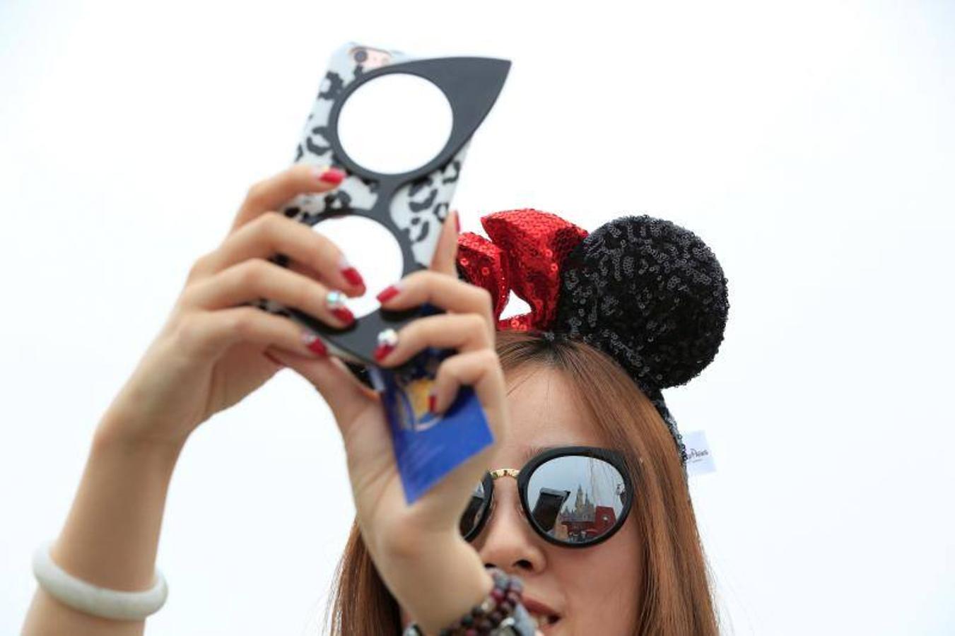 Abre el primer parque de atracciones Disney en China